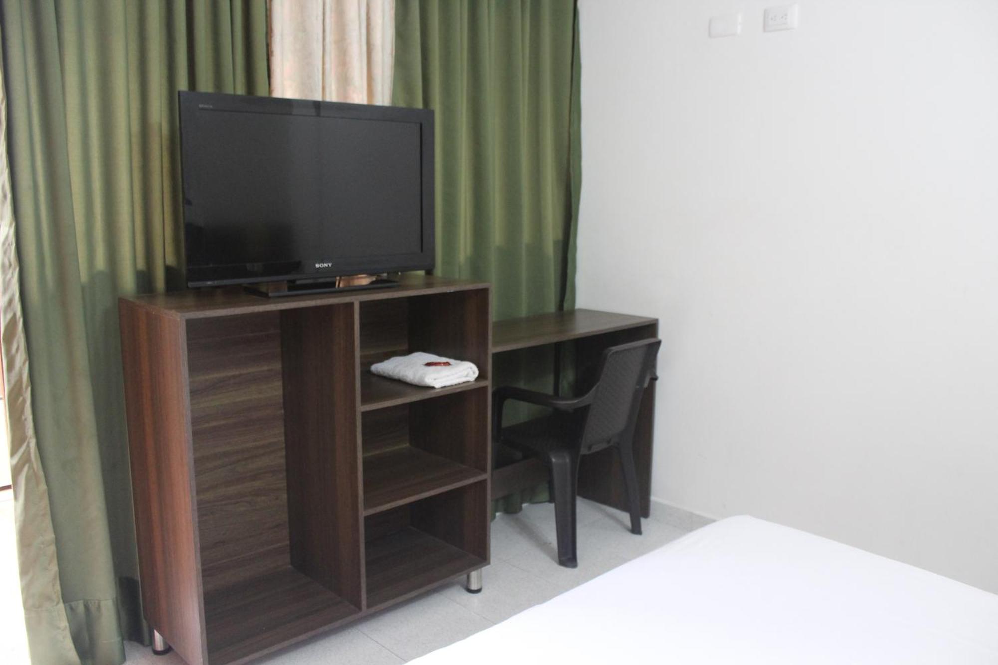 Hotel Elimar Girardot Zewnętrze zdjęcie