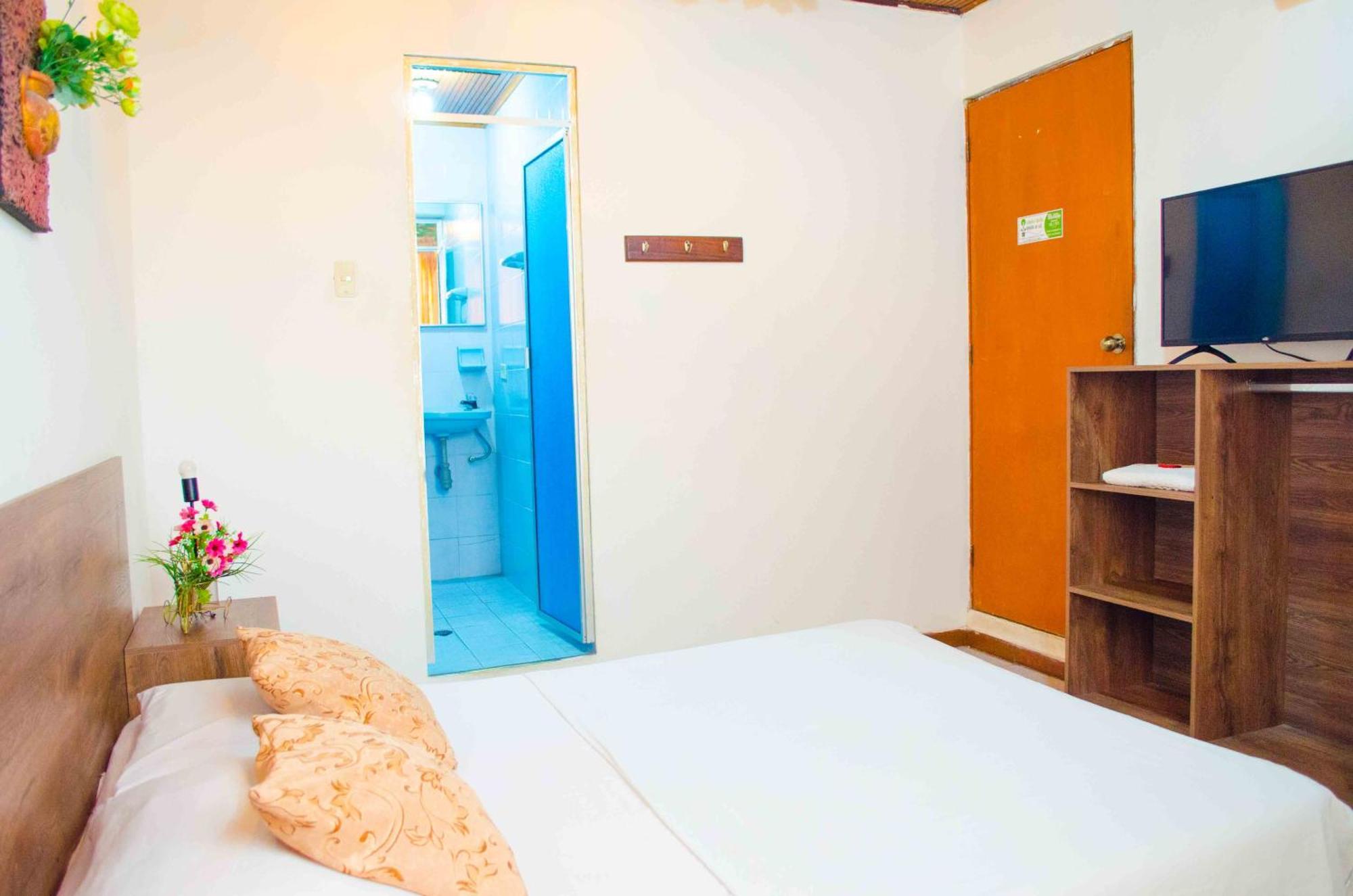 Hotel Elimar Girardot Zewnętrze zdjęcie